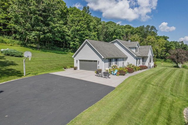 26934 Meadowlark Lane, Richland Center, WI 53581