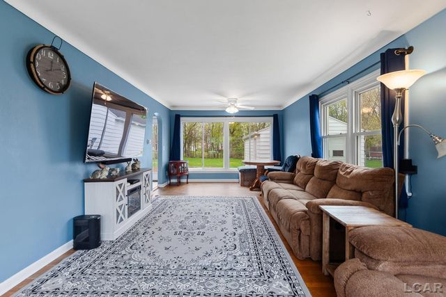 962 Vine Street, Adrian, MI 49221