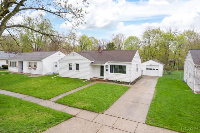 962 Vine Street, Adrian, MI 49221