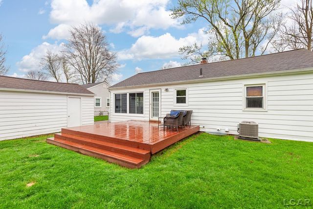962 Vine Street, Adrian, MI 49221