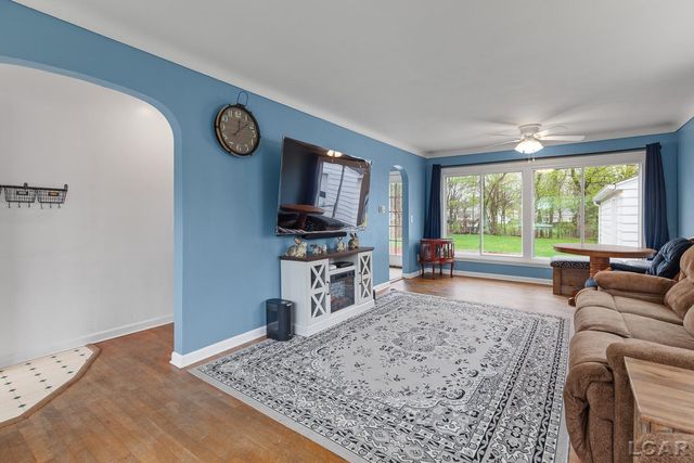962 Vine Street, Adrian, MI 49221