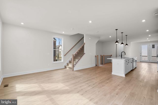 42119 PICASSO SQ, Ashburn, VA 20148