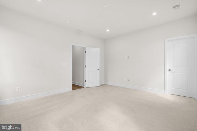 42119 PICASSO SQ, Ashburn, VA 20148