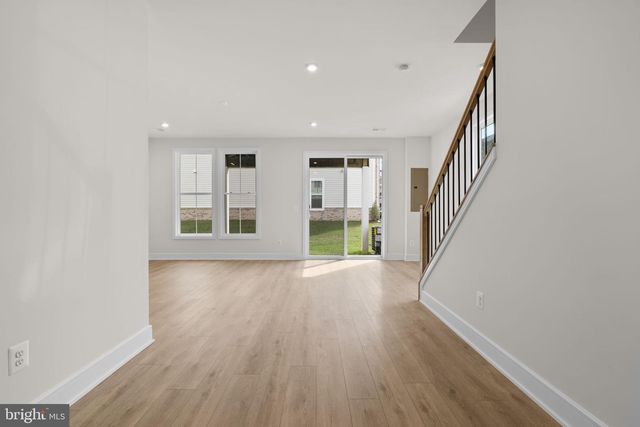 42119 PICASSO SQ, Ashburn, VA 20148