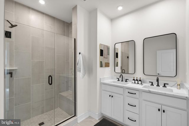 42119 PICASSO SQ, Ashburn, VA 20148