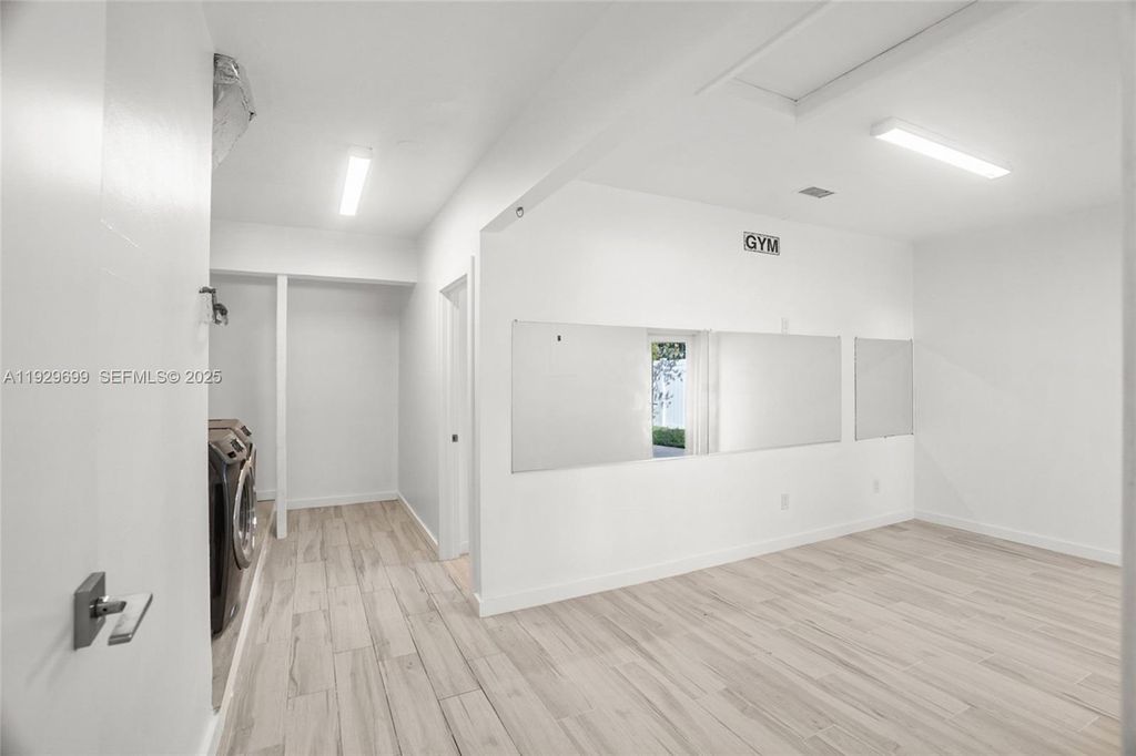 Image 18 of property listing at 5223 Monroe St, Hollywood, FL 33021