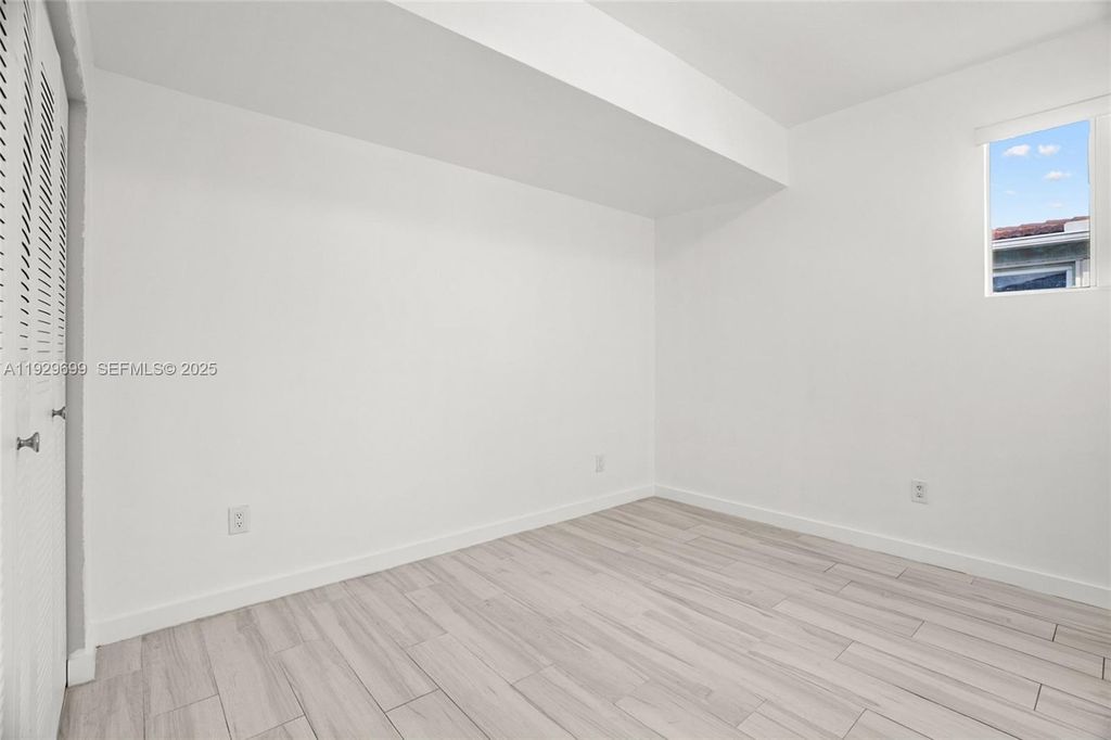 Image 19 of property listing at 5223 Monroe St, Hollywood, FL 33021