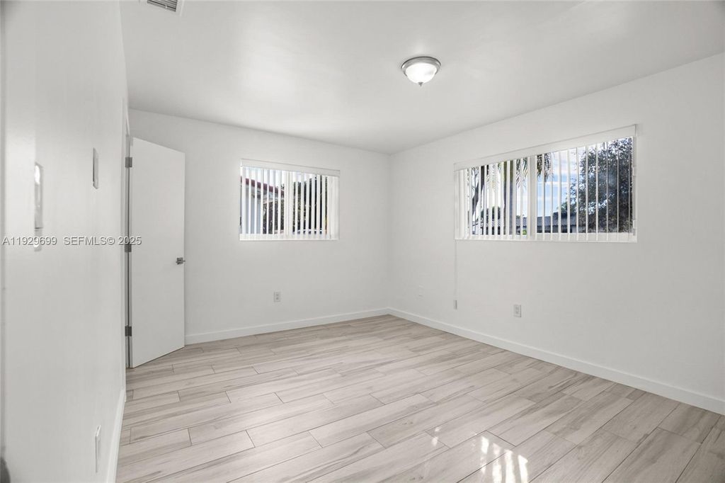 Image 21 of property listing at 5223 Monroe St, Hollywood, FL 33021