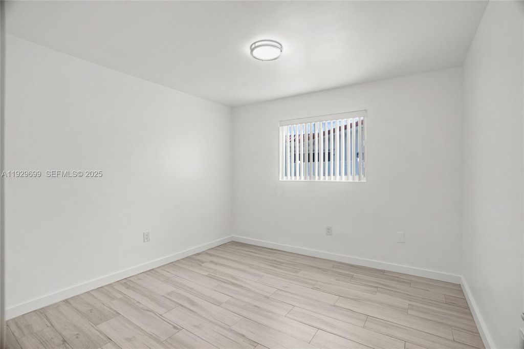 Image 23 of property listing at 5223 Monroe St, Hollywood, FL 33021