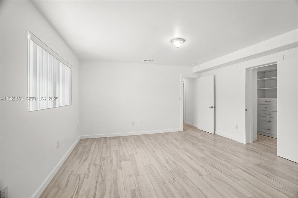 Image 26 of property listing at 5223 Monroe St, Hollywood, FL 33021