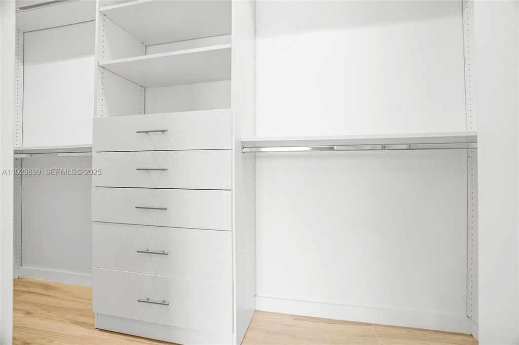 Image 28 of property listing at 5223 Monroe St, Hollywood, FL 33021