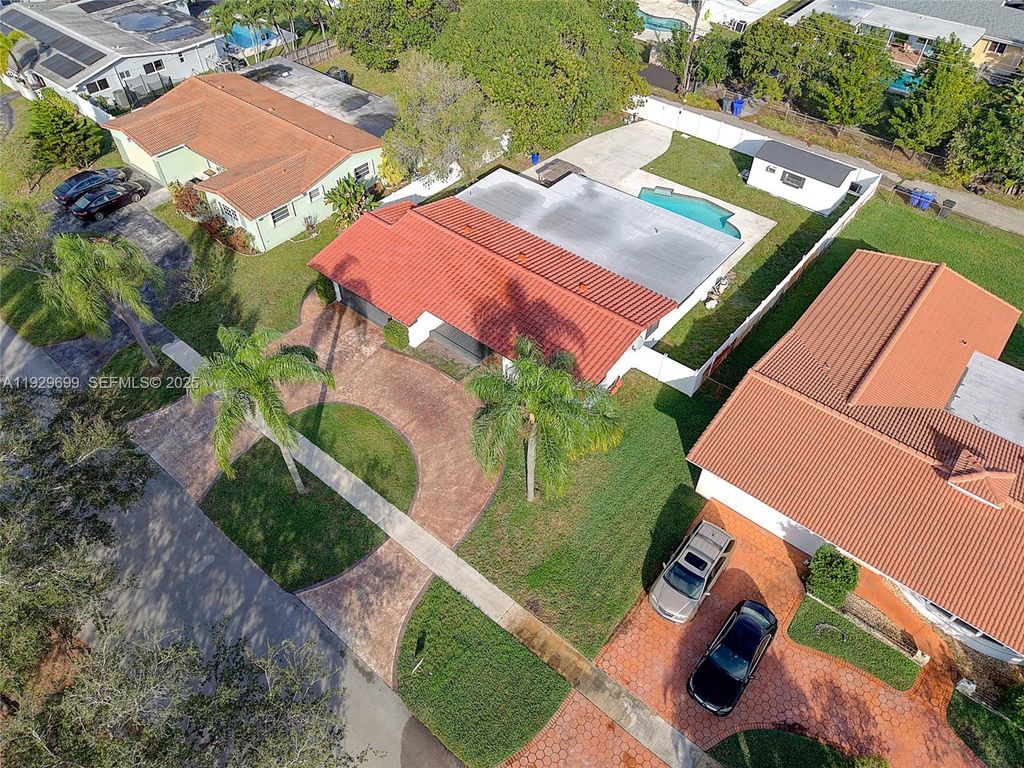 Image 42 of property listing at 5223 Monroe St, Hollywood, FL 33021