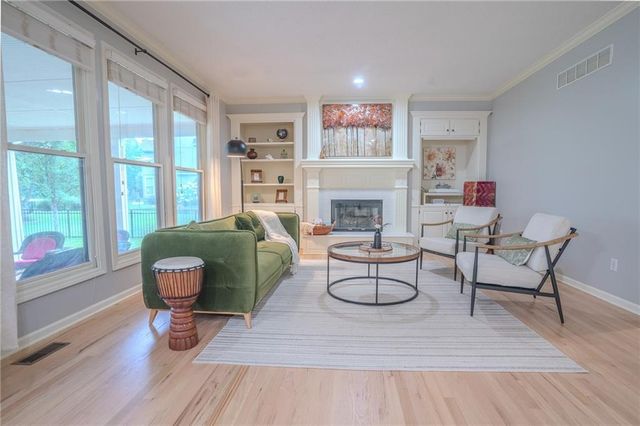 13918 Parkhill Street, Overland Park, KS 66221