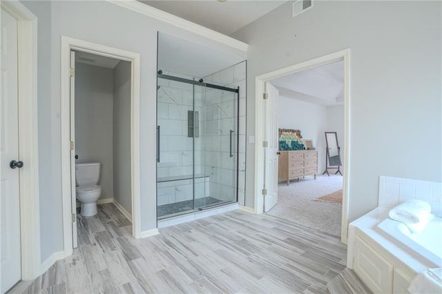 13918 Parkhill Street, Overland Park, KS 66221