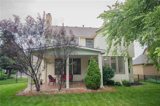 13918 Parkhill Street, Overland Park, KS 66221