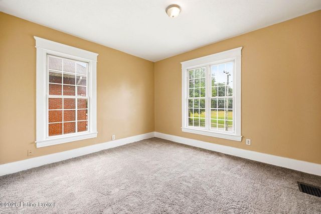 3712 W Broadway, Louisville, KY 40211