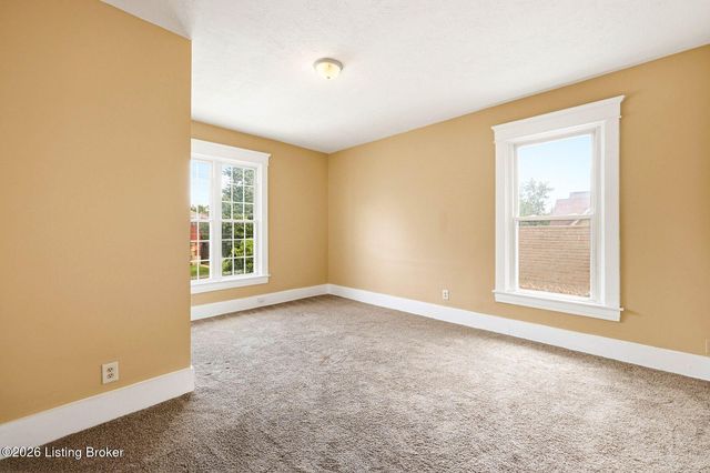 3712 W Broadway, Louisville, KY 40211