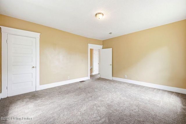 3712 W Broadway, Louisville, KY 40211