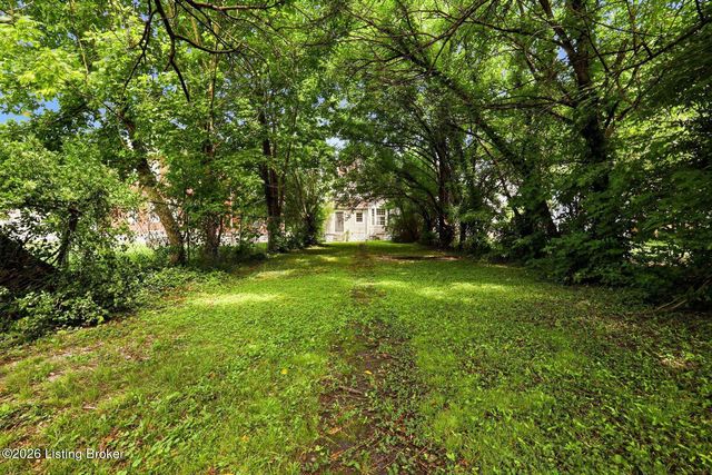 3712 W Broadway, Louisville, KY 40211