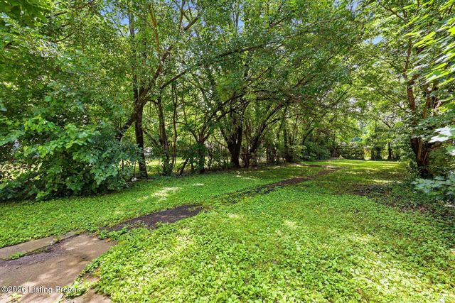 3712 W Broadway, Louisville, KY 40211