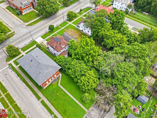 3712 W Broadway, Louisville, KY 40211