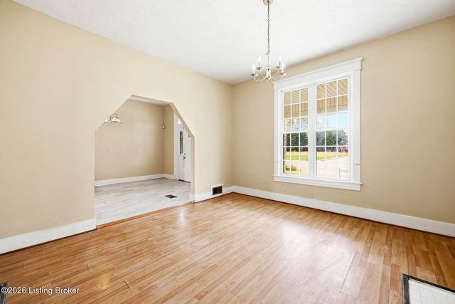 3712 W Broadway, Louisville, KY 40211