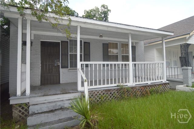 1010 W Victory Drive, Savannah, GA 31405