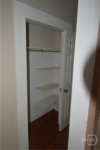 1010 W Victory Drive, Savannah, GA 31405
