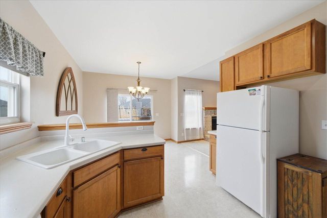 N8330 Whippoorwill ROAD, Ixonia, WI 53036