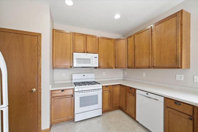 N8330 Whippoorwill ROAD, Ixonia, WI 53036