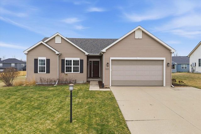 N8330 Whippoorwill ROAD, Ixonia, WI 53036