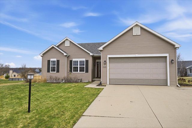 N8330 Whippoorwill ROAD, Ixonia, WI 53036