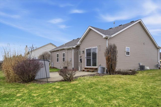 N8330 Whippoorwill ROAD, Ixonia, WI 53036