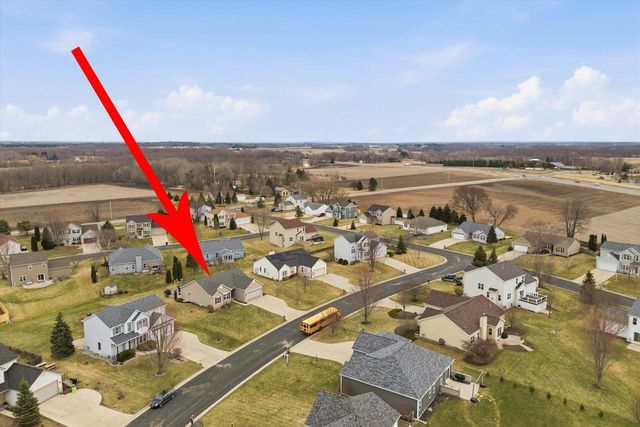 N8330 Whippoorwill ROAD, Ixonia, WI 53036