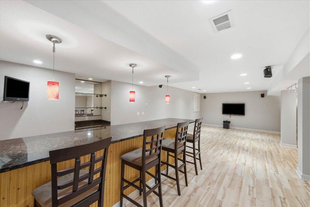 N8330 Whippoorwill ROAD, Ixonia, WI 53036