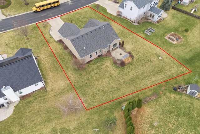 N8330 Whippoorwill ROAD, Ixonia, WI 53036