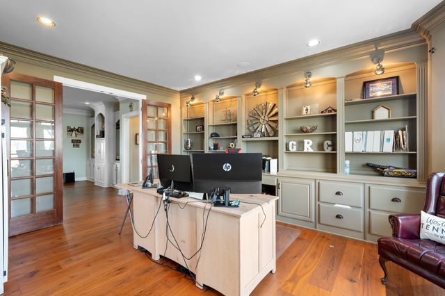 1600 Oakdale Rd, Westmoreland, TN 37186