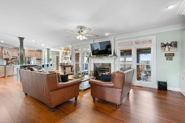 1600 Oakdale Rd, Westmoreland, TN 37186