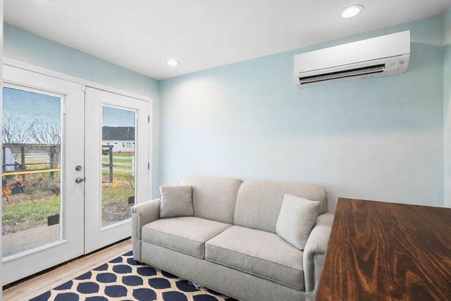 1600 Oakdale Rd, Westmoreland, TN 37186