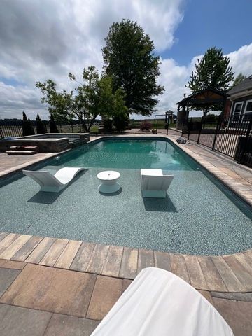 1600 Oakdale Rd, Westmoreland, TN 37186