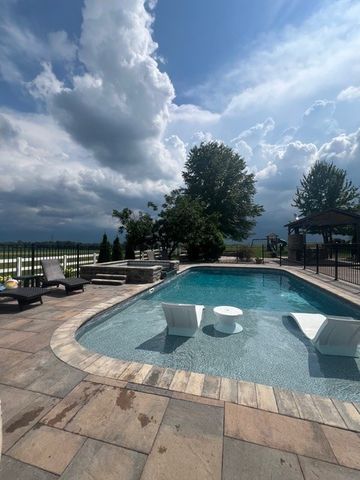 1600 Oakdale Rd, Westmoreland, TN 37186