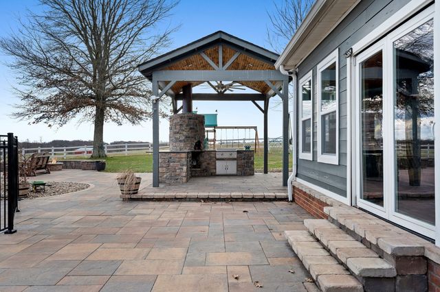 1600 Oakdale Rd, Westmoreland, TN 37186