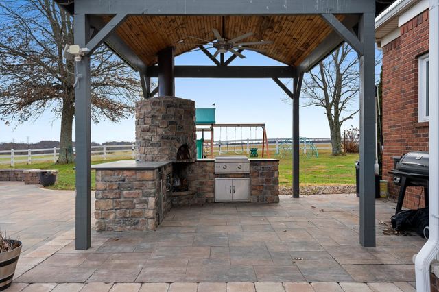 1600 Oakdale Rd, Westmoreland, TN 37186