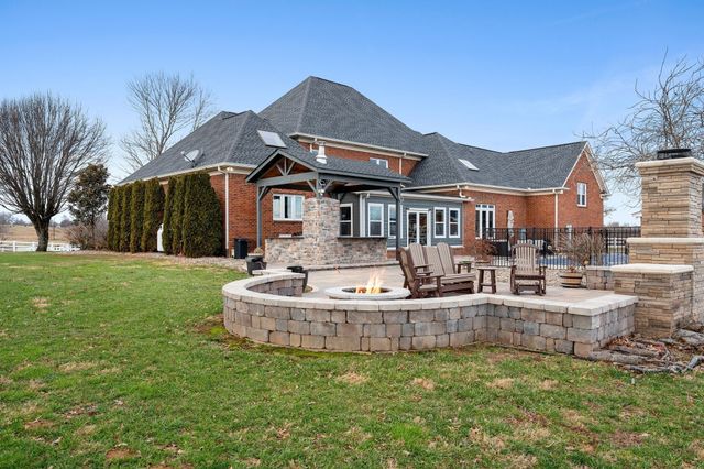 1600 Oakdale Rd, Westmoreland, TN 37186