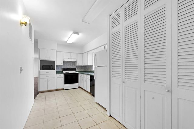 2219 BEACON DRIVE, Port Charlotte, FL 33952