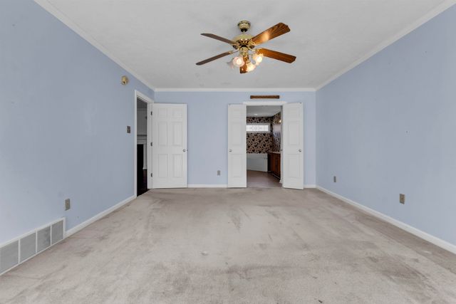 8596 MEADOW GREEN DR, Memphis, TN 38016