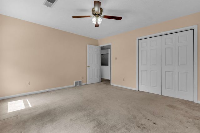 8596 MEADOW GREEN DR, Memphis, TN 38016