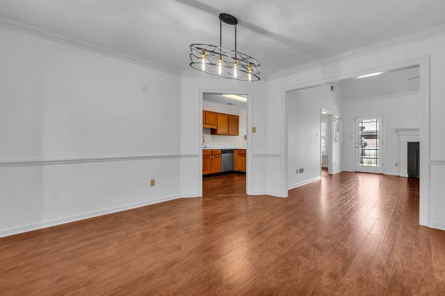 8596 MEADOW GREEN DR, Memphis, TN 38016