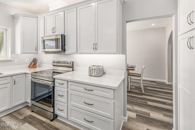 3225 W MARCONI Avenue, Phoenix, AZ 85053