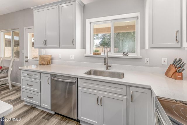 3225 W MARCONI Avenue, Phoenix, AZ 85053